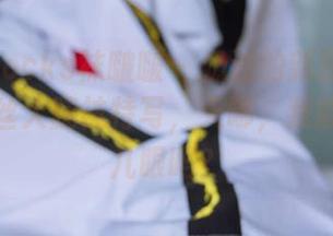 BoBoSocks袜啵啵 – 奶油的新图包上线，厚黑丝大腿袜特写，天哪，我能不多看几眼吗？