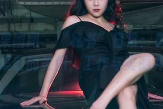 GIRLT果团网 – “秘书”日常：黄歆苑在办公桌前的美照，工作与美丽并存！