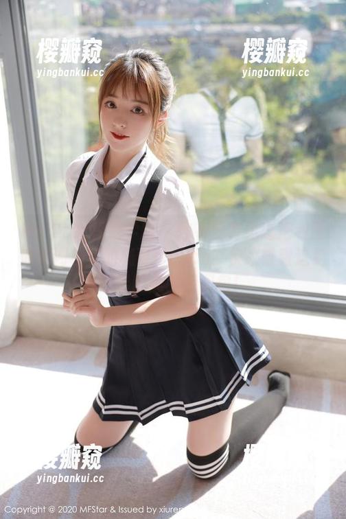 MFStar模范学院-杨可可coco MFStar模范学院 - 你有没有见过把和服演绎到极致的杨可可coco?快来瞅瞅这组时髦的美图和图包!