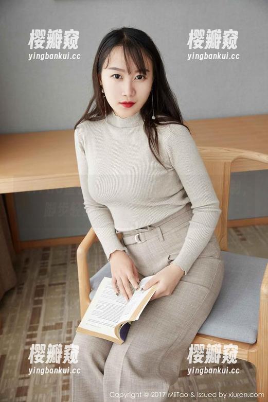 MiiTao蜜桃社-米琪MIKI MiiTao蜜桃社 - 米琪MIKI的美足定制,脚步轻盈,微妙的诱惑在哪里?