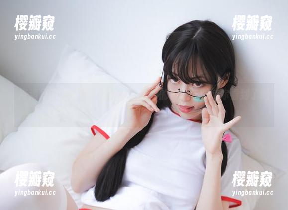 高清里的护士梦，Mozzi(모찌)的自嘲与期待你看到了吗？