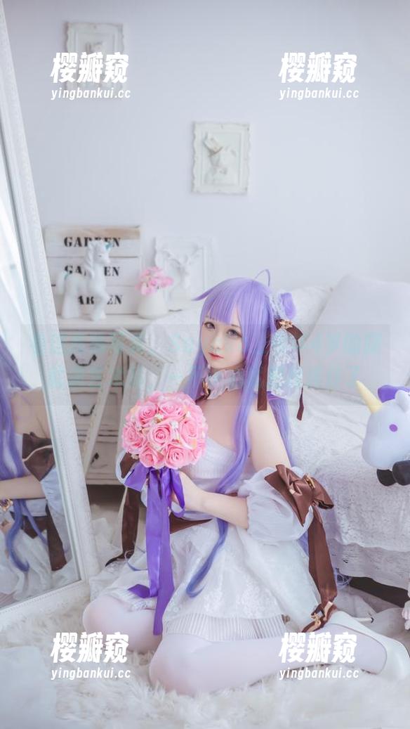 看这高清写真，Sayako＿今年4岁的腿就像艺术品，一不小心就把我迷住了