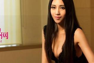 UGirls尤果网 – 说好的夏天呢？张栩菲最新作品不就活跳跳吗