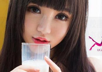 UGirls尤果网 – 最新：方子萱在校园里的不寻常合集！校园白袍学生VS图书馆潜伏者大比拼