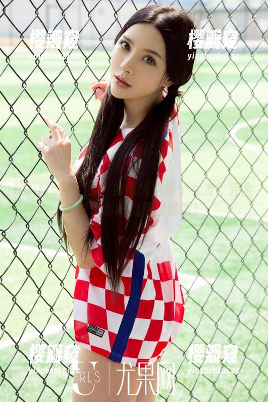 UGirls尤果网-赵伊彤 UGirls尤果网 - 如何凭空得个女友?完全靠赵伊彤的免费图集啊!