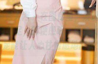 Xiuren秀人网 – 在图库里，发现了baby嘉茵的美足，顺便感叹：原来大概只有美足能让人心甘情愿地翻页！