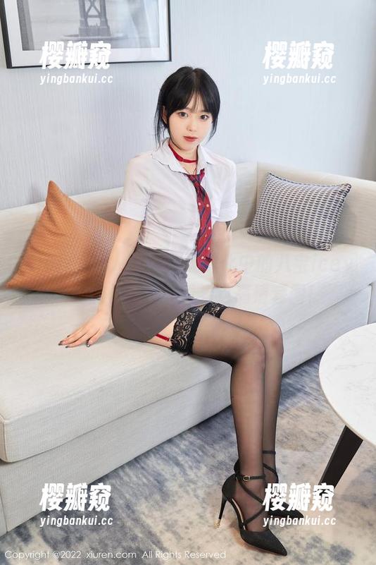 Xiuren秀人网 - 高速进化中的八宝icey和她的长腿，来看看这高清套图！