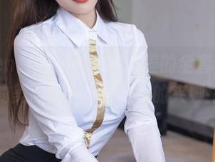 Xiuren秀人网 – 一字不差的全套，吴思晚的美脚让我想到了我的夹脚拖…