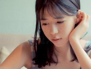 Xiuren秀人网 – 燕甘甘又来更新，图包里的内衣美得让人想多看几眼。