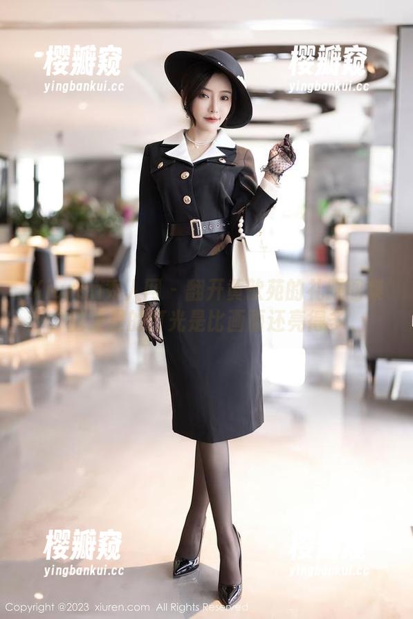 Xiuren秀人网 - 翻开黄歆苑的礼服图集，脑海里的灯光是比画面还亮得多。