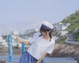 nagesa魔物喵的最新夏日cos，一点点艺术感蕴含在孩子气之中…