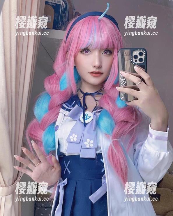 roroki骷髅姬 roroki骷髅姬的连衣裙图包分享:身材没有不足,但是不是需要点骨气?