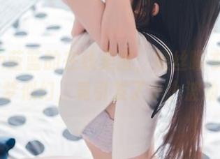 usejan蓝蓝的在线美图，黑丝睡衣展现的如梦似幻，竟引发了小小波动！