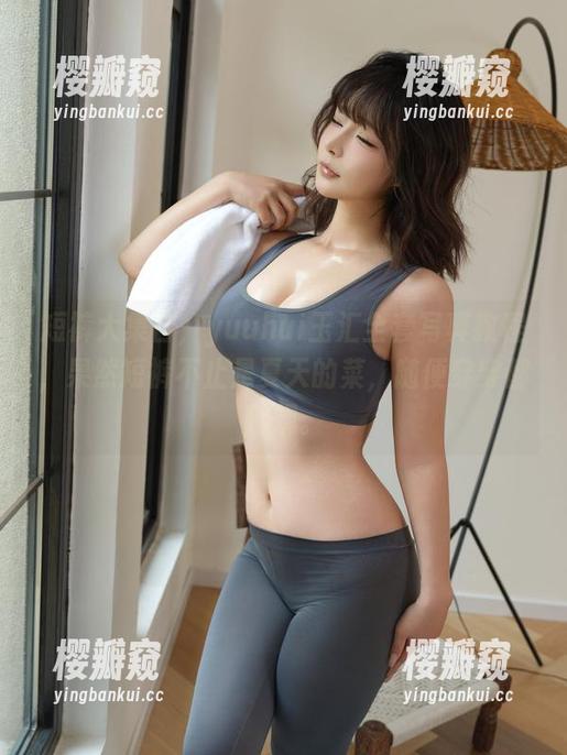 yuuhui玉汇 短裤大集合,yuuhui玉汇全套写真教程,果然短裤不止是夏天的菜,随便穿穿都犯规。
