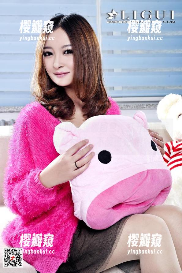 丽柜-xilly 丽柜 - Xilly的体操服图包:打开的时候记得拉好拉链,不想走光哦!