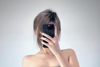 微密圈 – 最新写真，不只是图好看，乙醇子的绣花内内超有料！