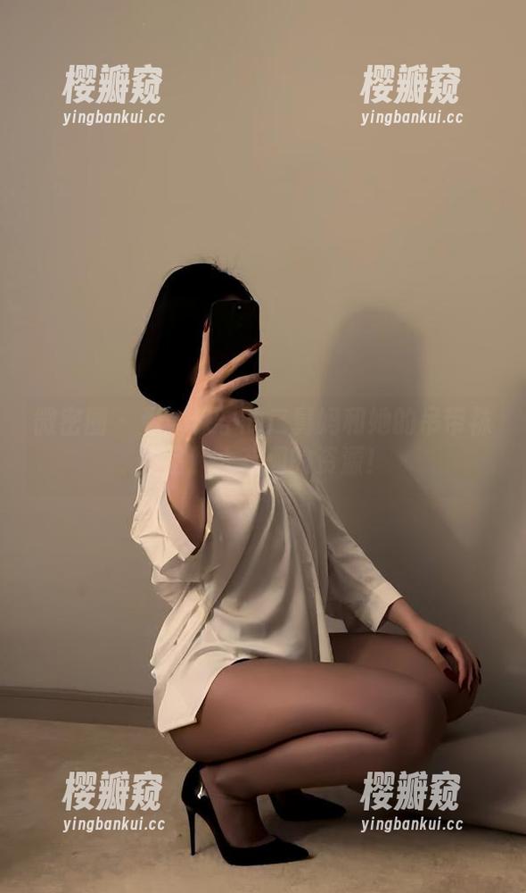 保守的二舅妈 微密圈 - 看!保守的二舅妈和她的吊带袜作品,太有趣的资源!