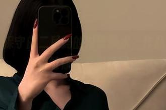 微密圈 – 保守的二舅妈的对镜技术，作品里隐藏的小尴尬你能看出来吗？