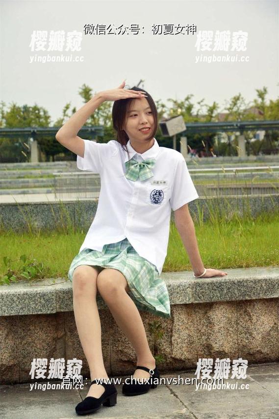 初夏女神-双双 初夏女神 - 女王气质,双双作品下载马上给你冠上……