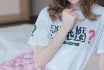 每一张图片都值得一看—在线游览喵糖映画的粉格JK制服
