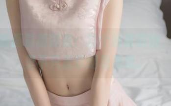 喵糖映画最新图集：这个娇妻厨娘，厨房里不只是炊烟袅袅哦。