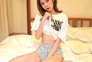 嗲囡囡 – 小心！施忆佳KITTY的图包居家暴击来袭