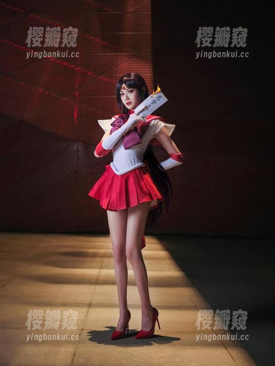 大梨子不是御姐 2B原图里的大梨子不是御姐:无圣光也能有趣
