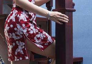 头条女神 – 樊安妮的天台写真合集：缤纷天台与懵懂少年，搭配得刚刚好。