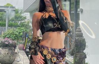 微密圈 – 你以为这是小玉吃果冻的写真，其实是巨无霸和清纯脸蛋的友情篇，超迷的组合！