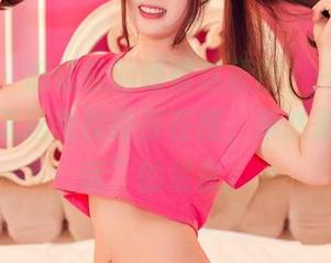 推女神 – 施忆佳的眼镜这原图，一言不发却有种无法忽视的存在感，果然是会“说话”的装备。