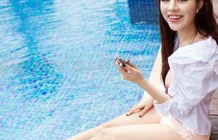 推女郎 – 杨伊最新图包：黑白样子，真实是这样的…我说得对吧？