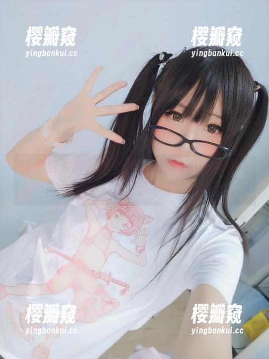 摇摇乐yoyo 诸君请注意,这里有摇摇乐yoyo和小鸟游六花的无圣光美图!