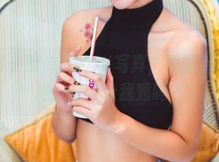 果团网 – 裴希西的JK写真，美图光环下的她，是在给我秀吗？