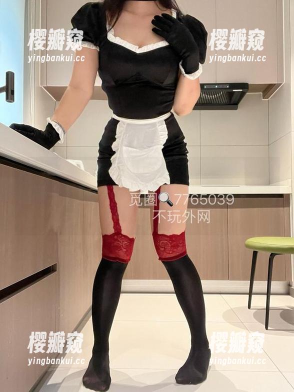 楚楚不吃鱼 微密圈 - 最新图集:楚楚不吃鱼的连体衣,穿上后仿佛想让人多看两眼的那种尴尬感。