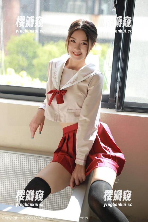 模范学院-唐琪儿Beauty 模范学院 - 这组唐琪儿Beauty的黑白图集,告诉我什么叫优雅溢出屏幕