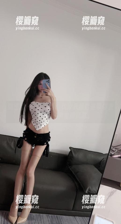 微密圈 - 图包精选：沈汝凡超哇塞带你重温那些年经典校服风范。