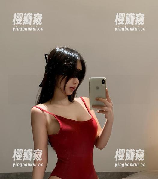 火龙果羊 微密圈 - 火龙果羊最新照片!小秘密?可能只藏在瞳孔里的闪烁吧。