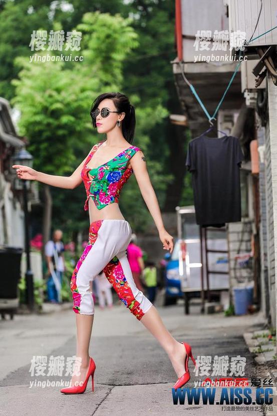 爱丝-若兮 爱丝 - 新图集,若兮的秘密,如果这是一场游戏,我恰好被吸引进来了。