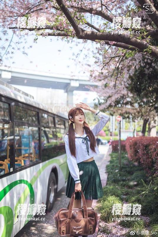 王羽杉 双马尾在体操服中翩翩起舞,王羽杉最新图片更新值得一瞧!
