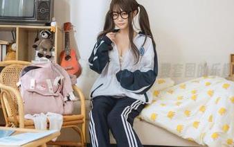 新年好呀，神沢永莉带你一探免费套图的乐趣！