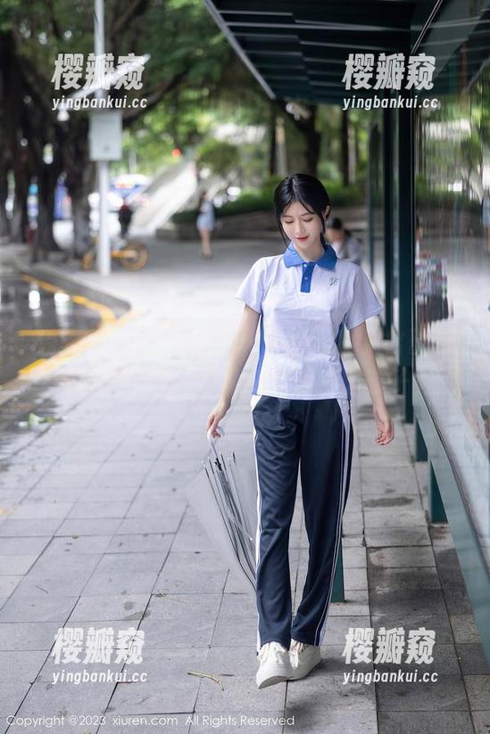 秀人网-Nancy小姿 秀人网 - 黑色合集:Nancy小姿含蓄到不行,背后是否藏着个做梦的孩子?