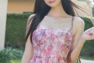 秀人网 – 图包疑云：lavinia肉肉的白色好像比云彩还要轻盈？