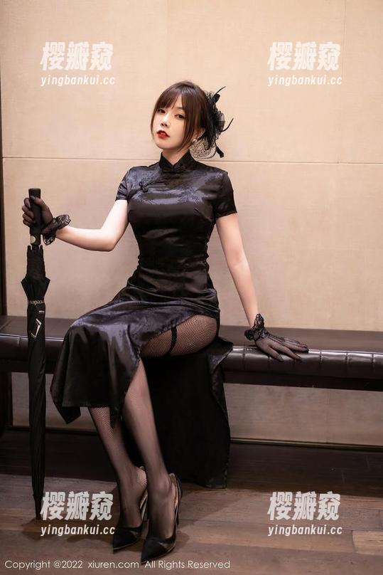秀人网-奈汐酱nice 秀人网 - 这组镂空写真定制完毕,奈汐酱nice好像把我眼里的“洞”挖大了…