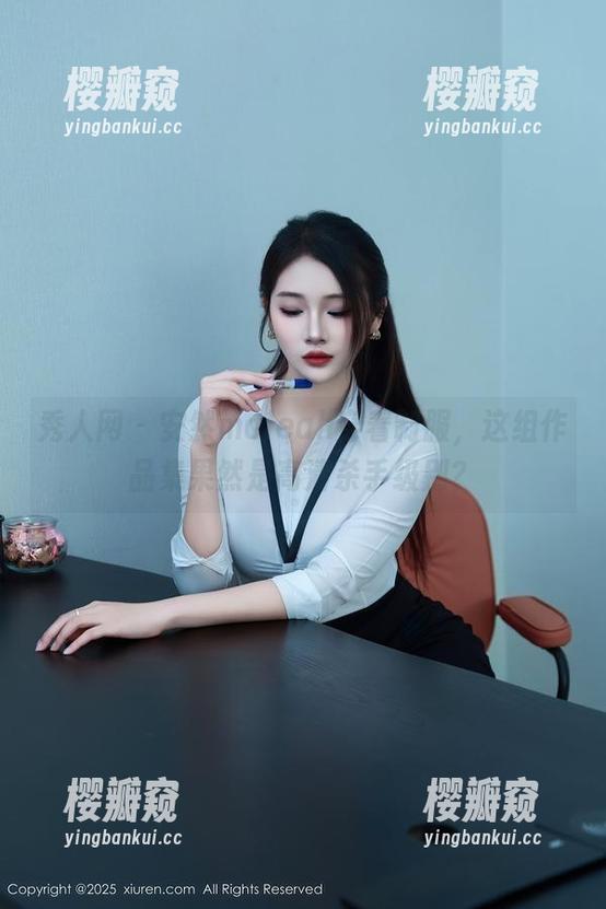秀人网 - 安然maleah穿着制服，这组作品集果然是高清杀手级别？