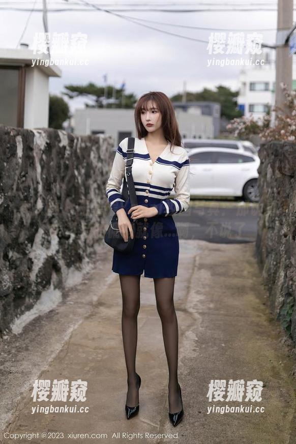 秀人网-王馨瑶Yanni 秀人网 - 王馨瑶Yanni校园写真:那认真学习后的慵懒就像...啊,不说了