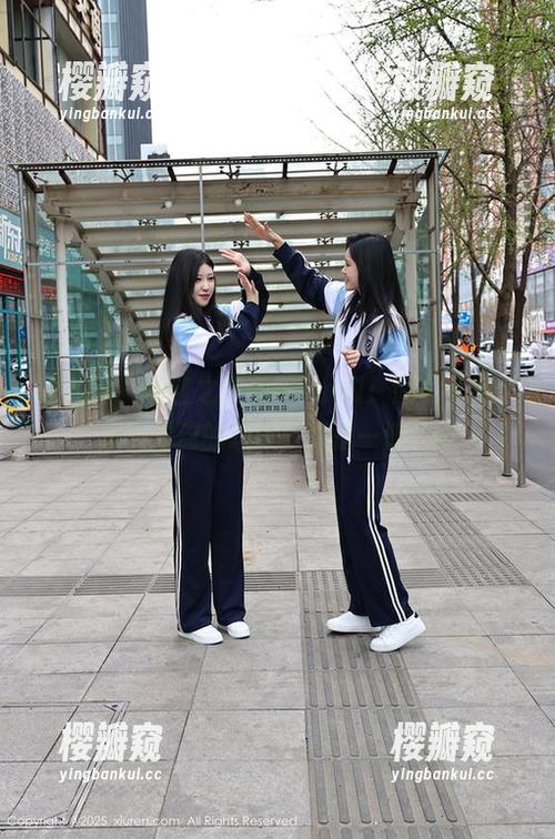 秀人网-美昕Yumi 秀人网 - 浴缸之王美昕Yumi:图片合集,水上漂流的想法,真是一波三折