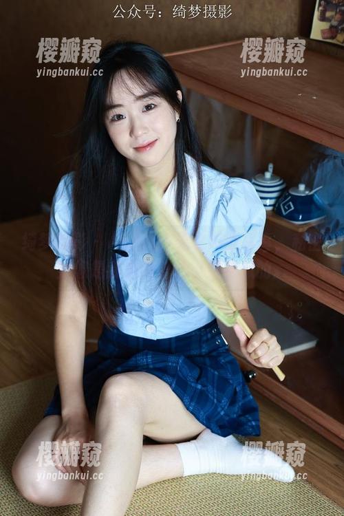 绮梦摄影-Aubrey 绮梦摄影 - Aubrey无水印版写真,私密到像是我家隔壁的小姐姐似的。