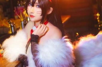 最新拼图—肉扣热热子和那妹子，分享出超乎想象的默契！