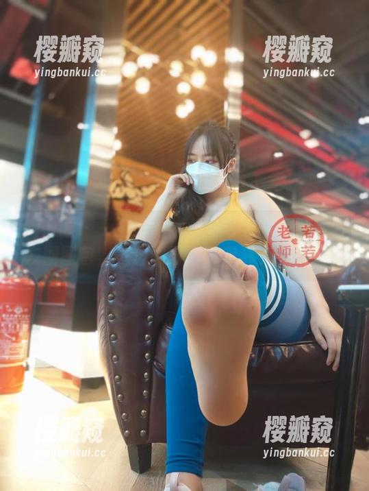 若若老师 微密圈 - 一边默默想要若若老师的微信朋友圈图包,一边眼巴巴等着那免费授予!