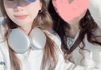 闪月半的灭火器白衬衫私拍：一套图包，救你于宽衣之中，发圈利器！